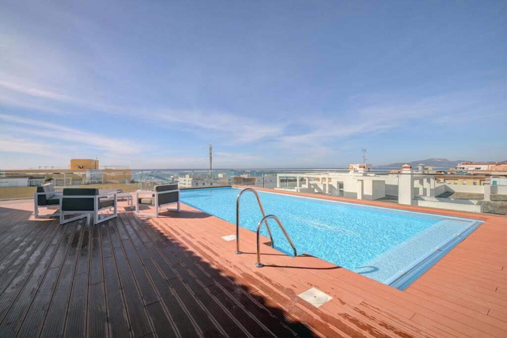 Ferienwohnung Ventura 2 - Centric & Pool - Simplytarifa Exterior foto